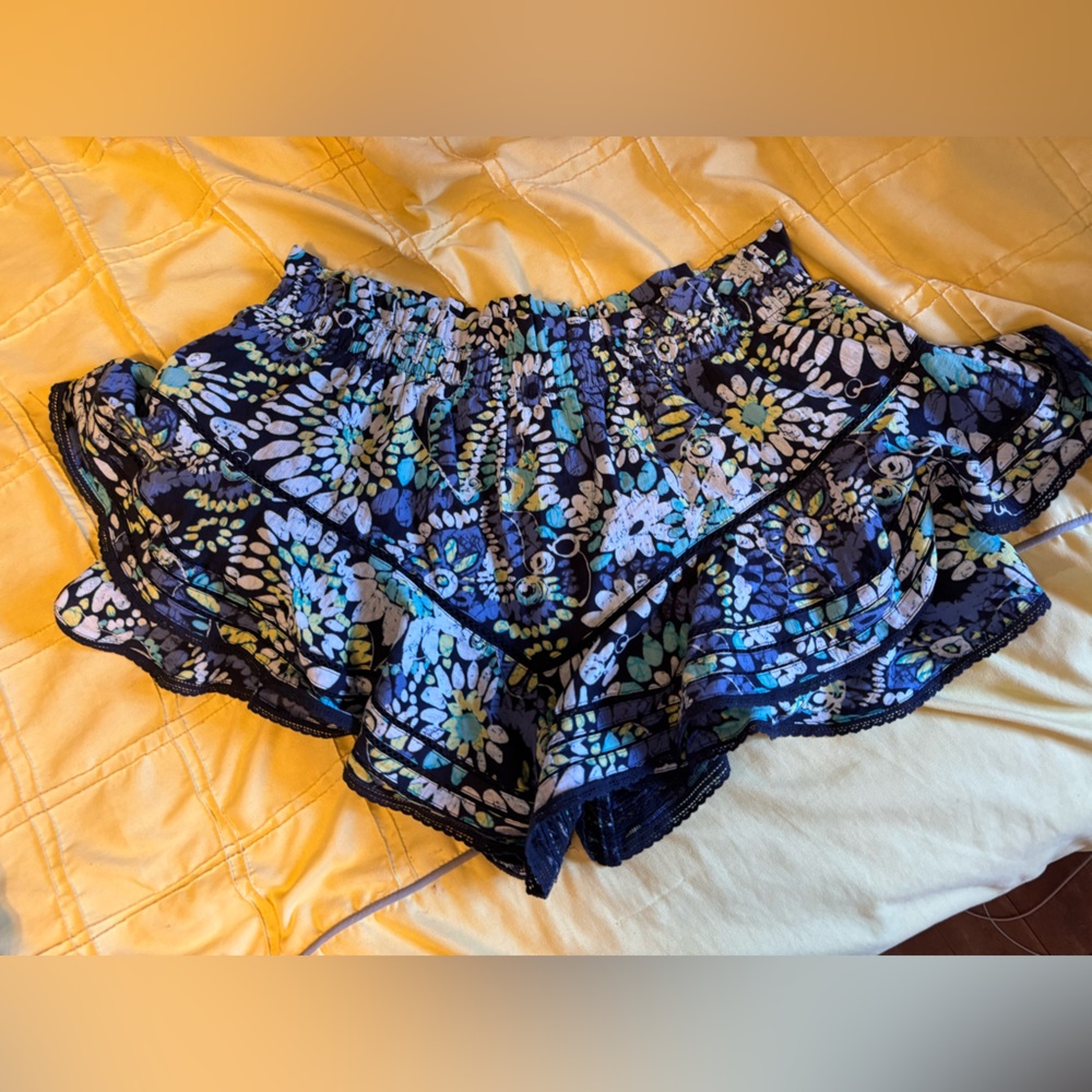 Aerie Rock n Ruffle Floral Skirt with Lace Detail